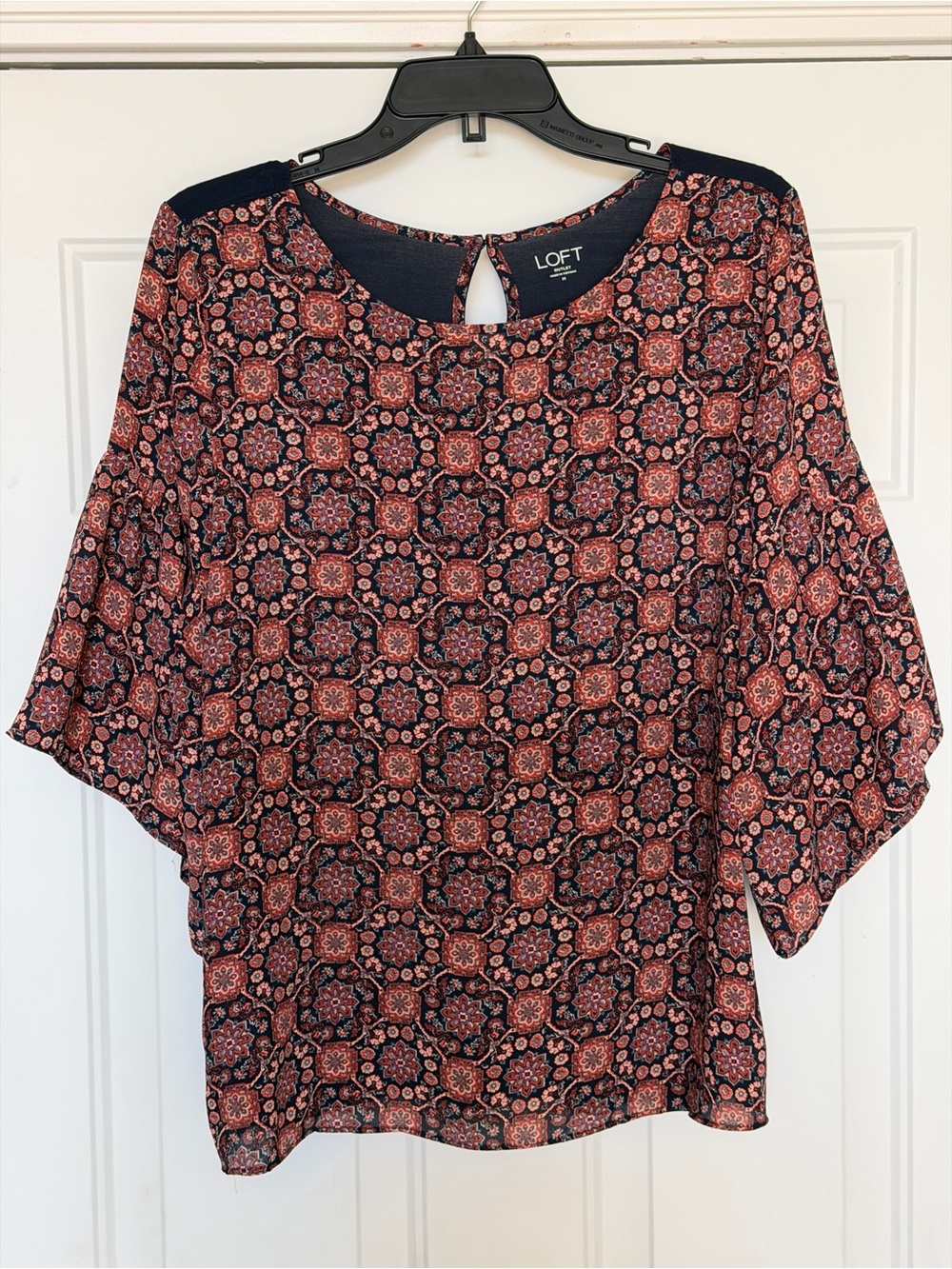 Loft~Boho~Patterned Print~3/4 Bell Sleeve~Scoop Neck~Solid Back~Tunic Top~Size M
